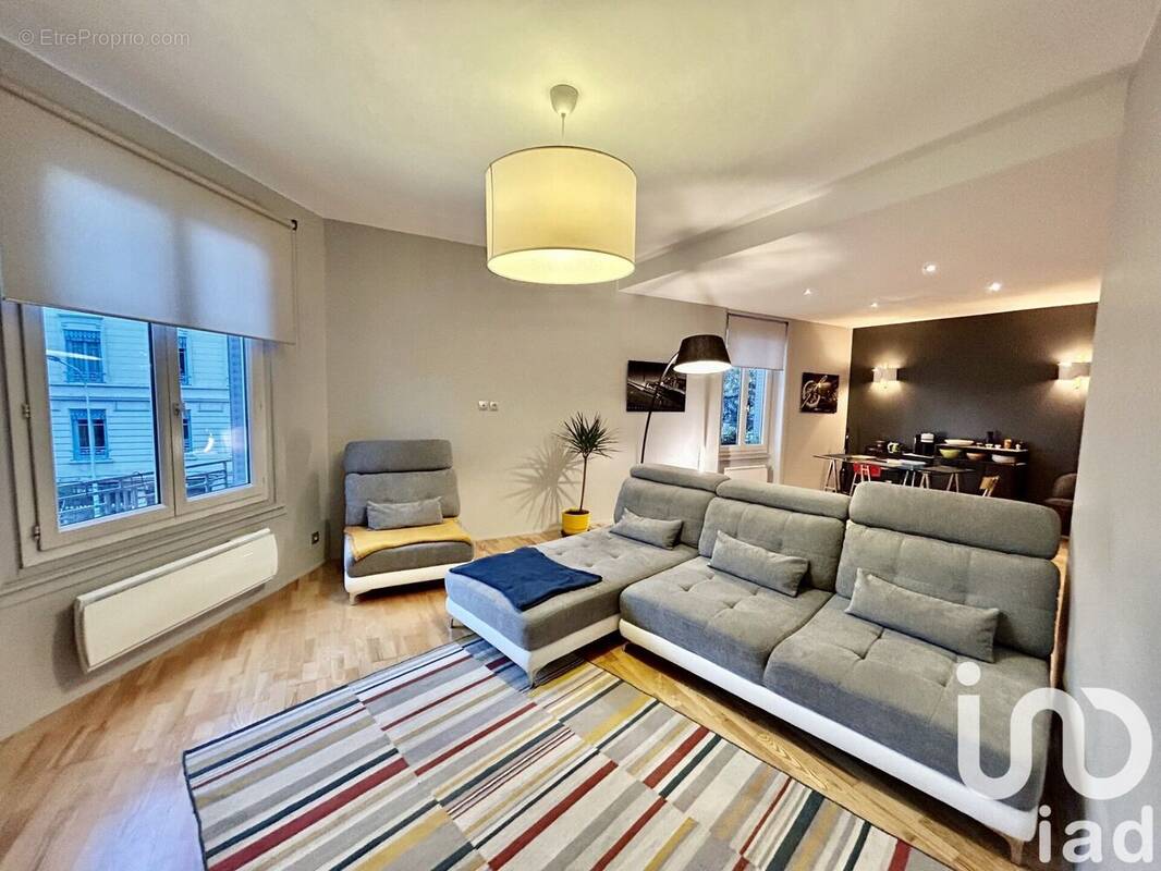 Photo 1 - Appartement à LYON-8E