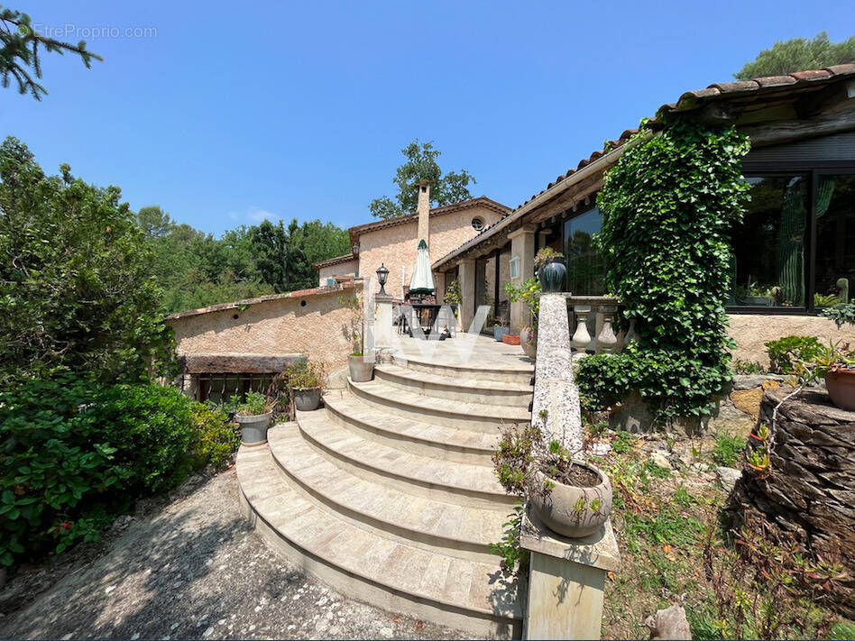 Maison à OPIO