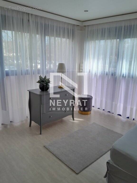 Appartement à PARAY-LE-MONIAL