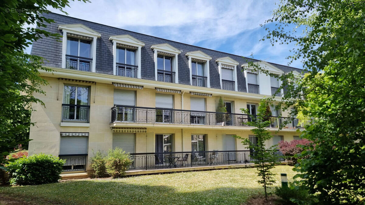 Appartement à MAISONS-LAFFITTE