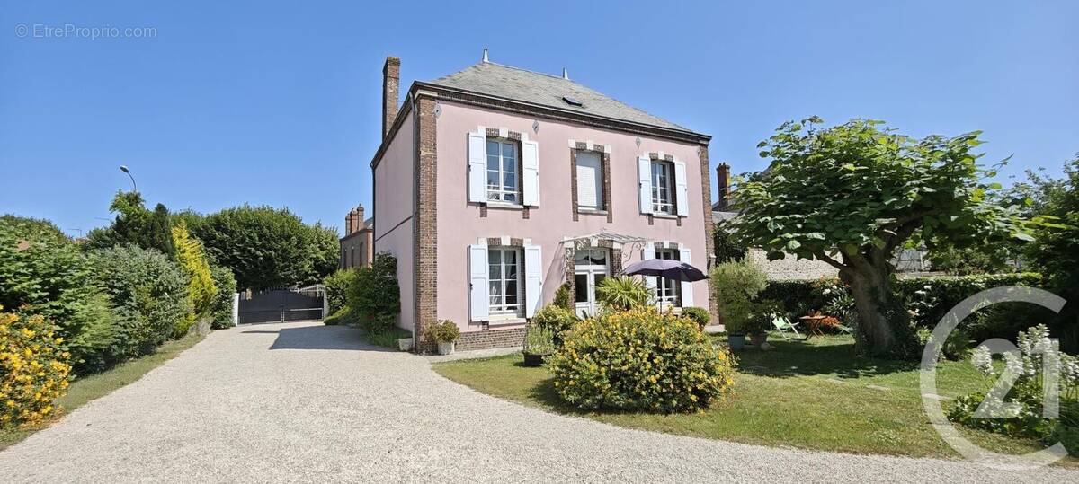 Maison à BROU