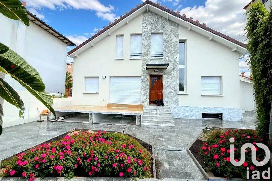 Photo 1 - Maison à LA FRETTE-SUR-SEINE