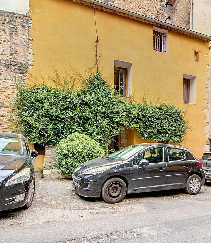Maison à LORGUES