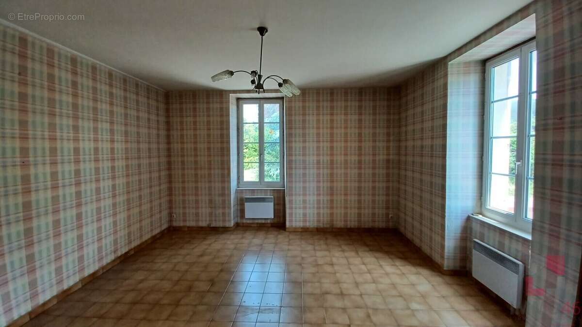 Maison à PRAYSSAC