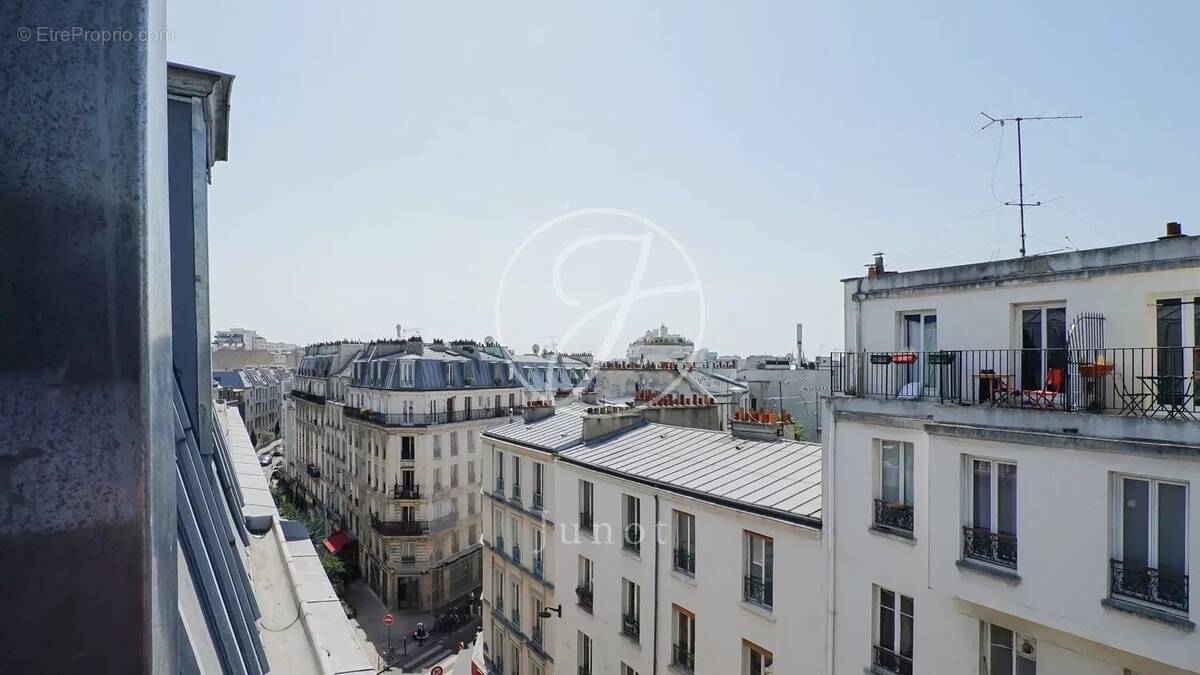 Appartement à PARIS-11E