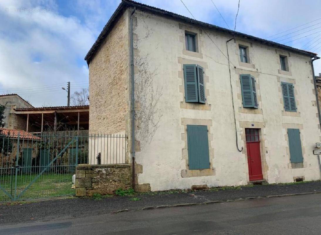 Maison à CIVRAY