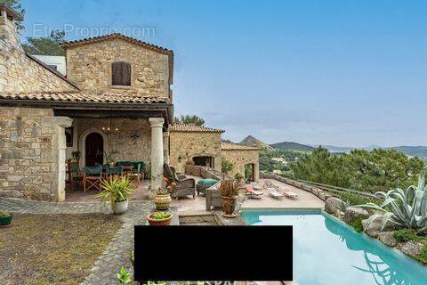 Maison à CROS