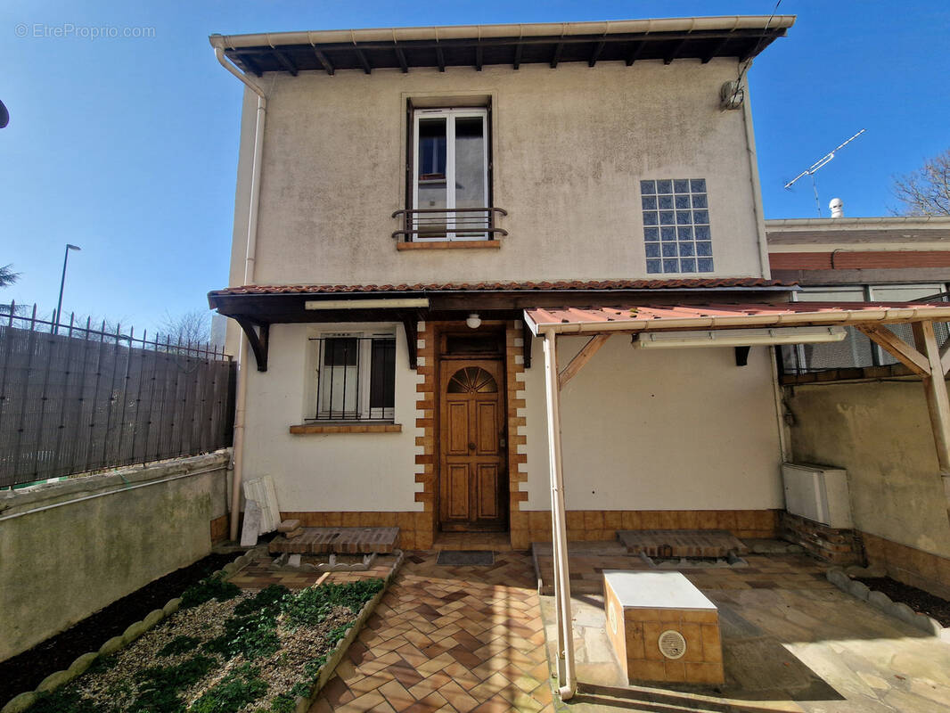 Maison à CHATILLON