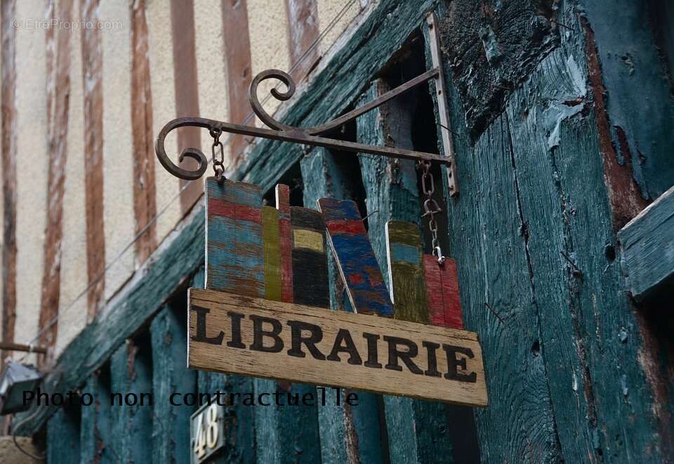 Commerce à AIX-LES-BAINS