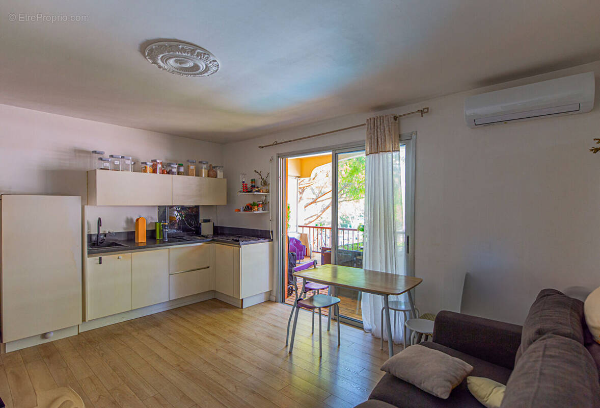 Appartement à MANDELIEU-LA-NAPOULE