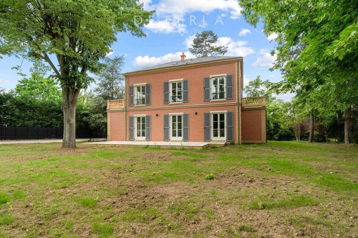 Maison à LE VESINET