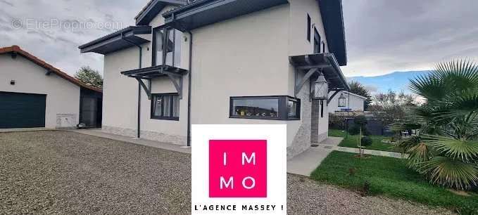 Maison à AUREILHAN