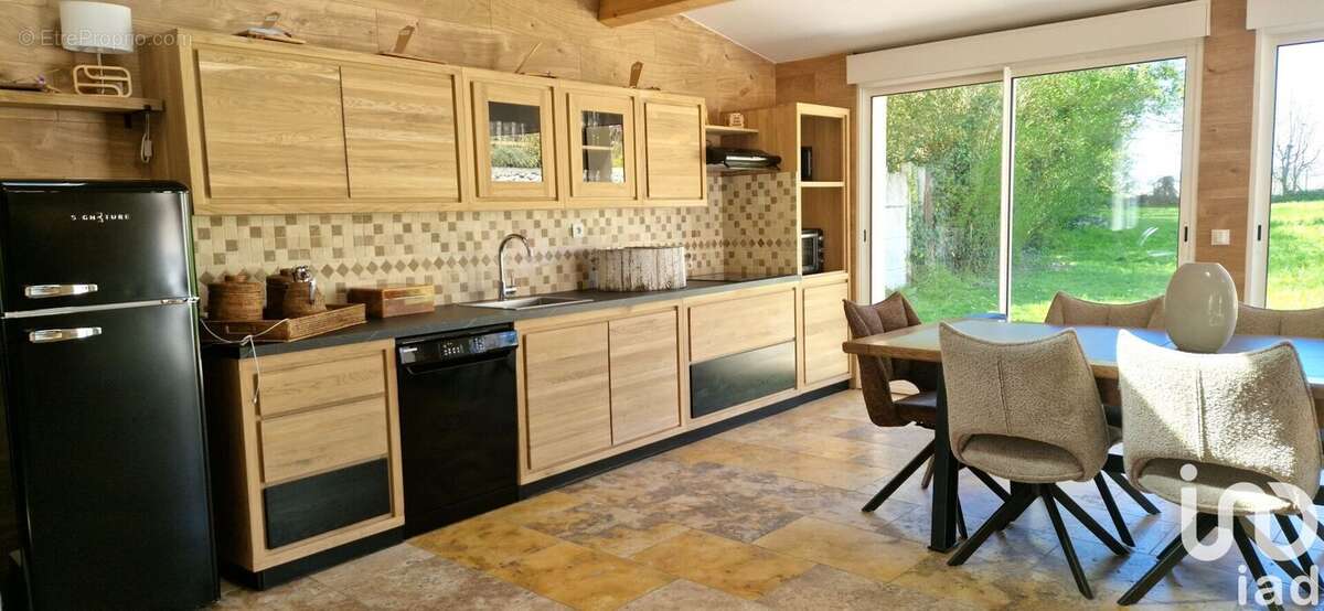 Photo 2 - Maison à CLAYE-SOUILLY