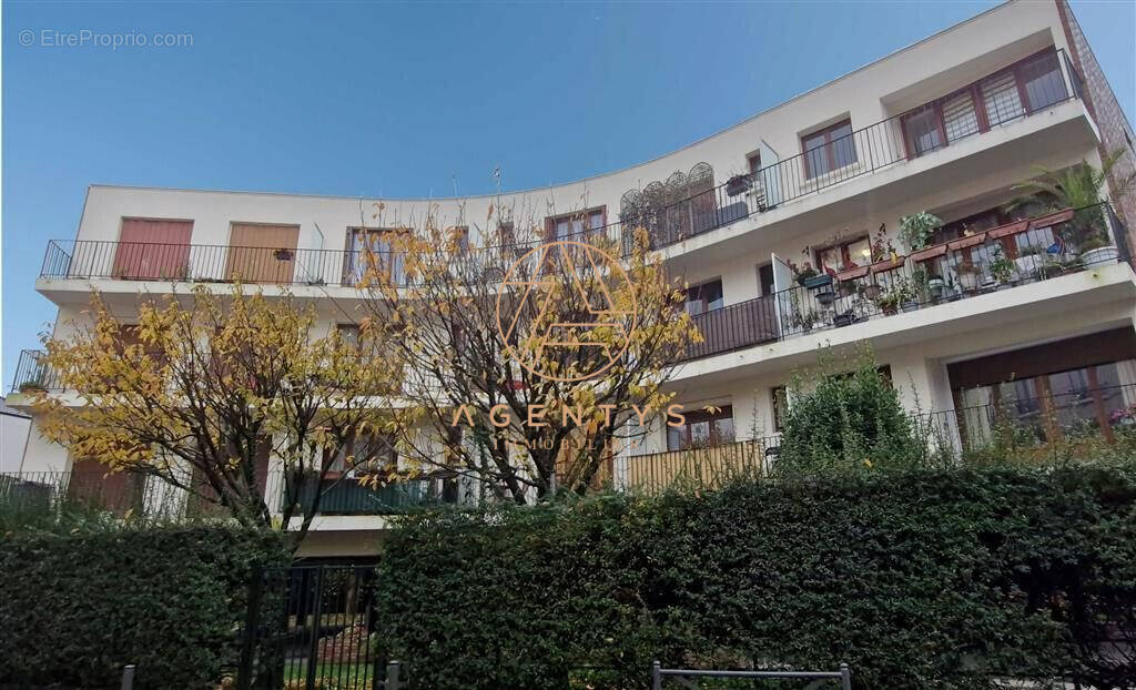 Appartement à LE PERREUX-SUR-MARNE