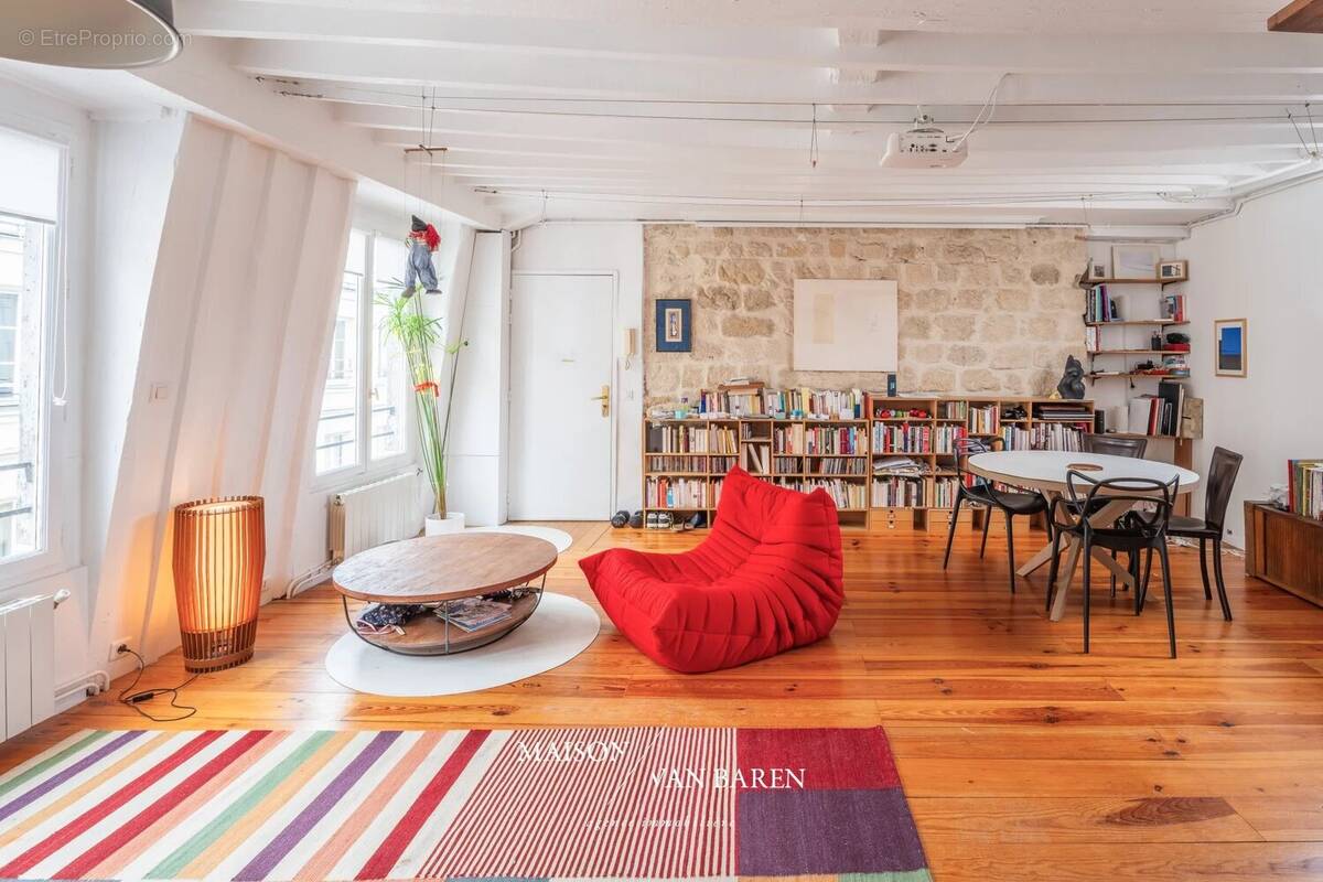 Appartement à PARIS-11E