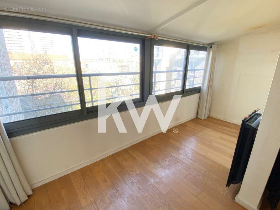 Appartement à PARIS-19E