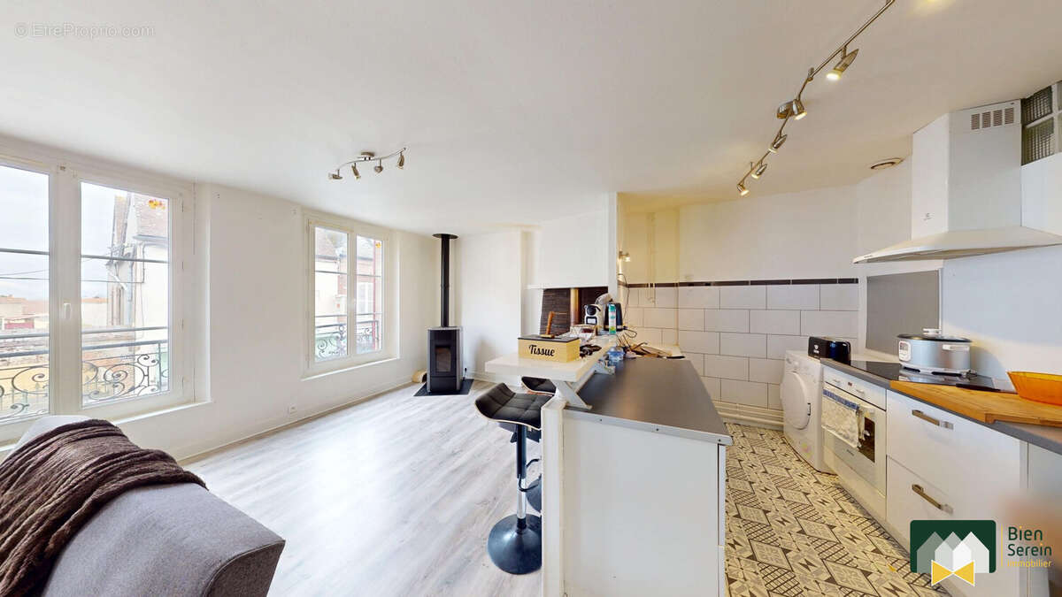 Appartement à CHATEAUNEUF-EN-THYMERAIS