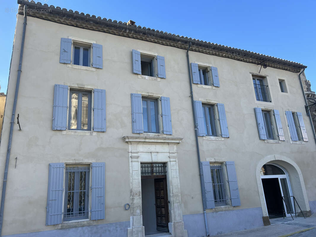 Appartement à SUZE-LA-ROUSSE