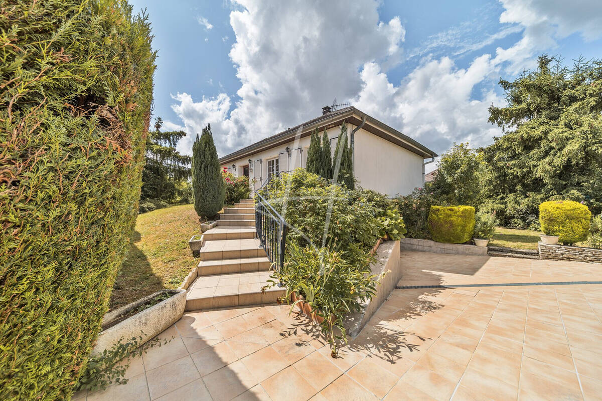 Maison à MARLY
