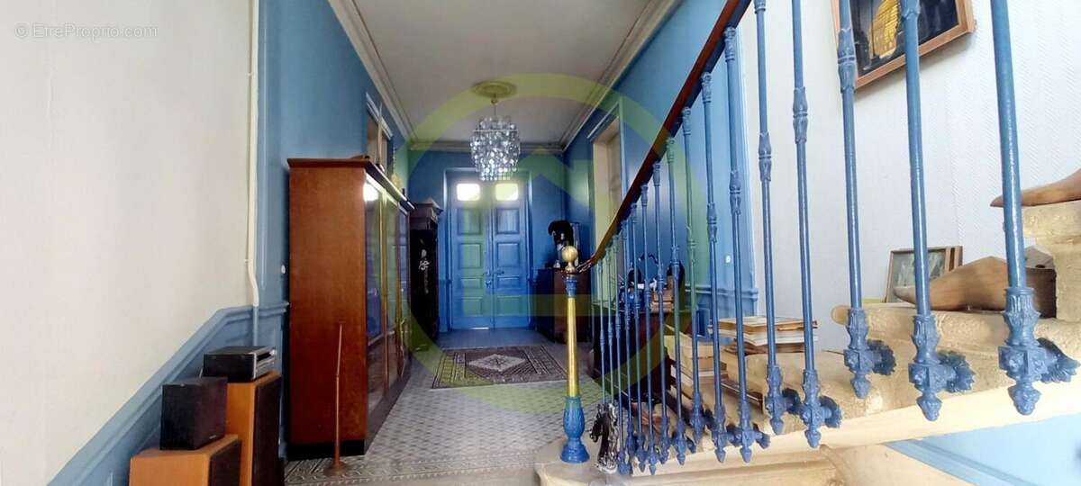 Maison à MONTGUYON
