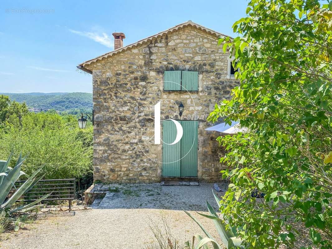 Maison à GOUDARGUES