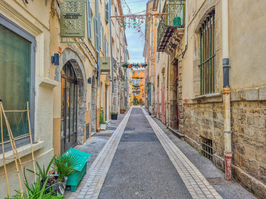 Appartement à HYERES