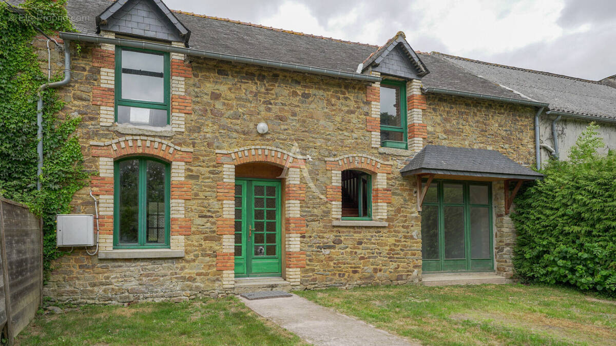 Maison à GUILLIERS