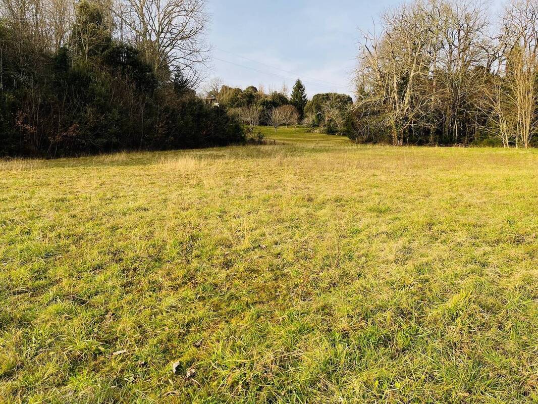 Terrain à VITRAC