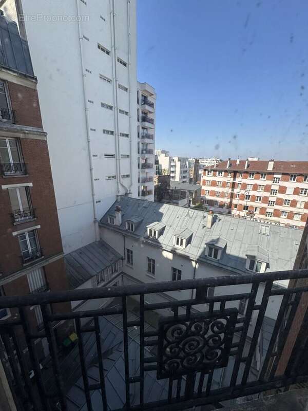 Appartement à PARIS-19E