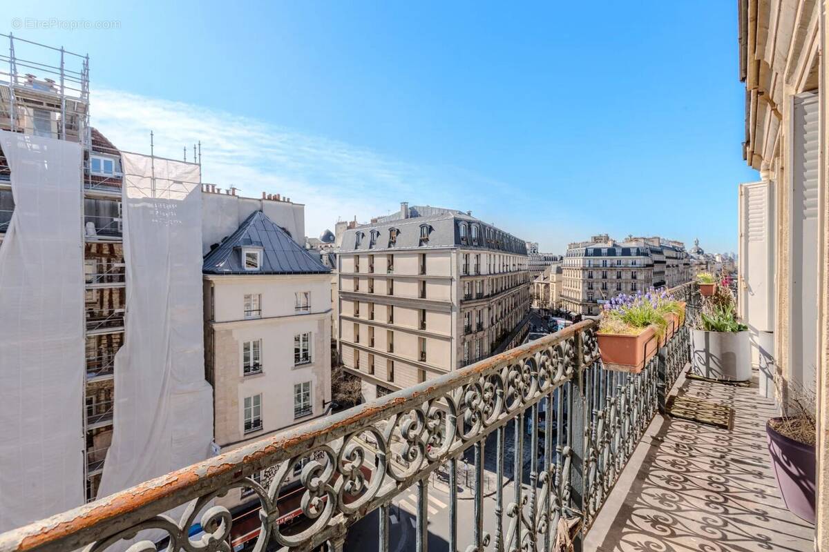 Appartement à PARIS-3E