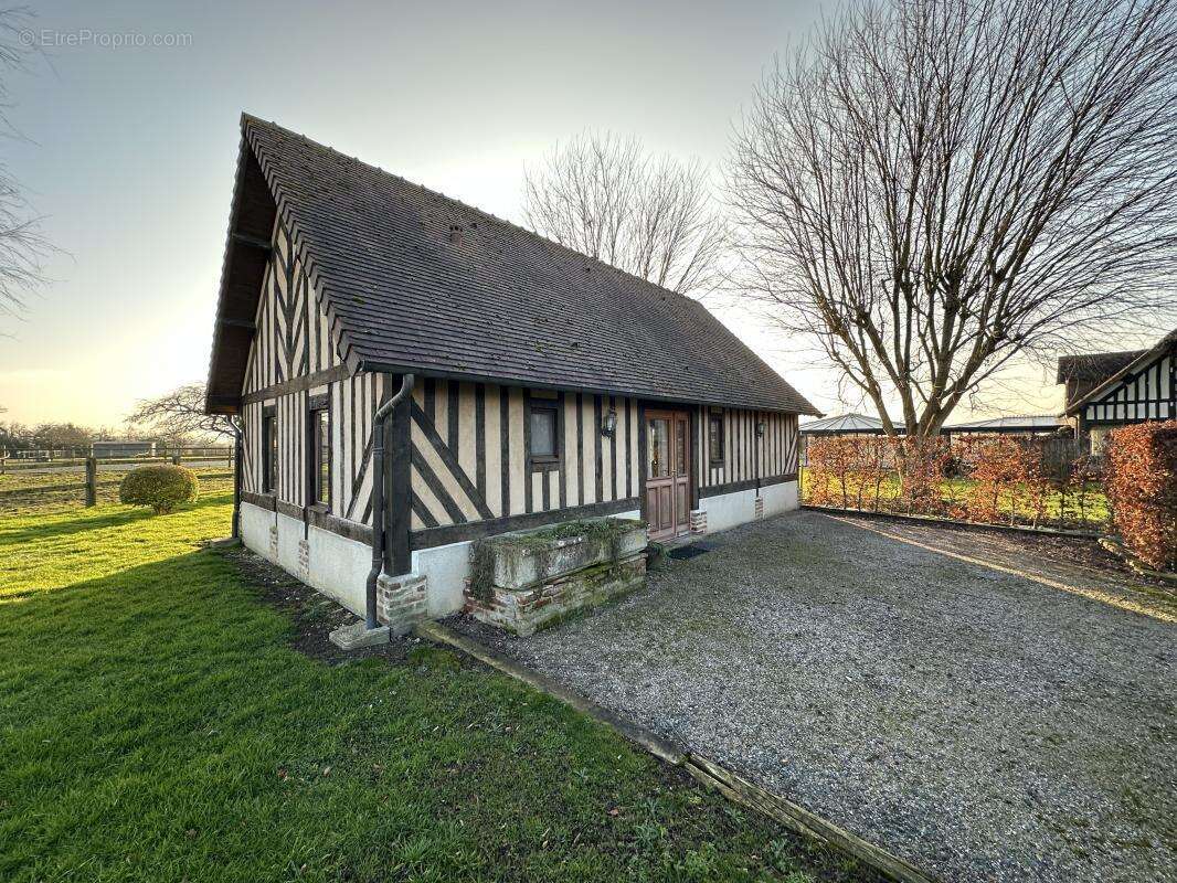 Maison à BEUVRON-EN-AUGE