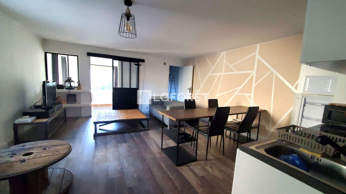 Appartement à SAINT-MAXIMIN-LA-SAINTE-BAUME