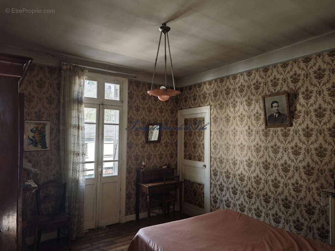 1er étage: Chambre 1 - Maison à PERIGUEUX