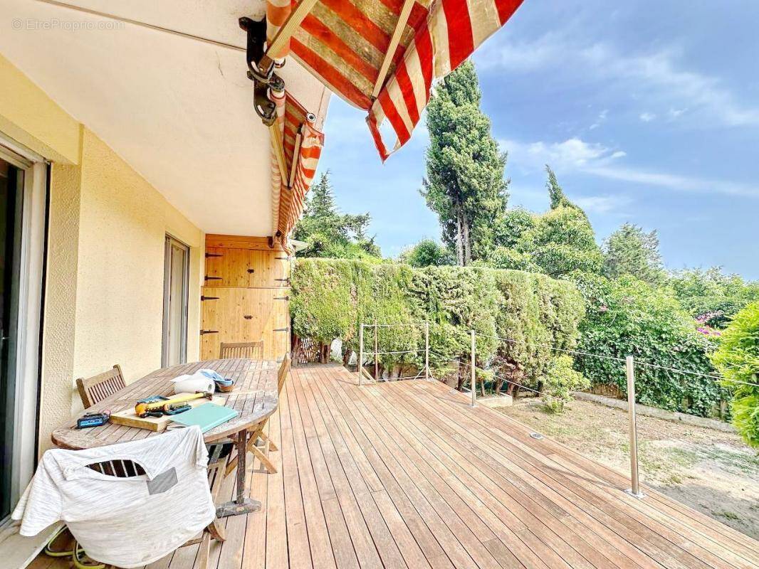Appartement à CANNES