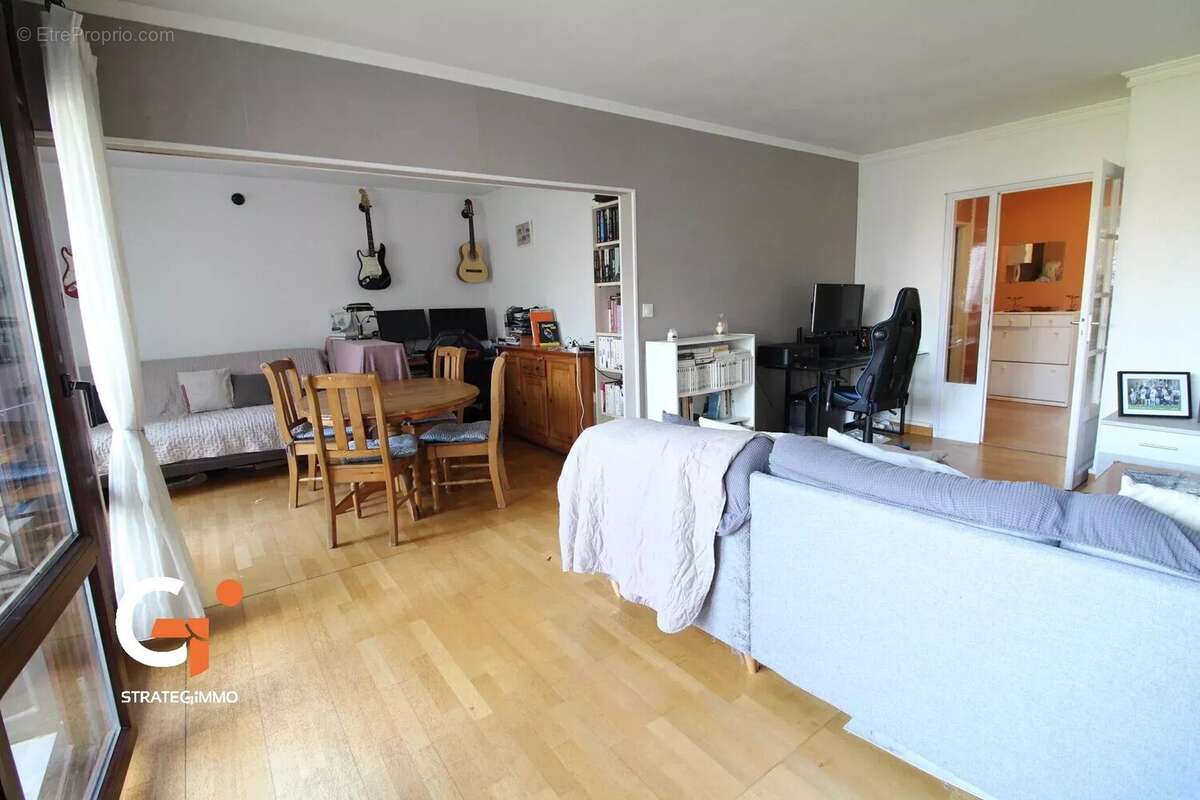 Appartement à MONT-SAINT-AIGNAN