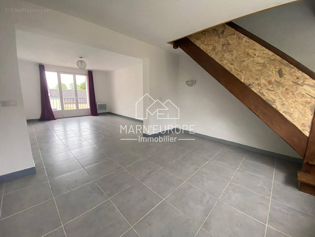 Appartement à COULOMMIERS