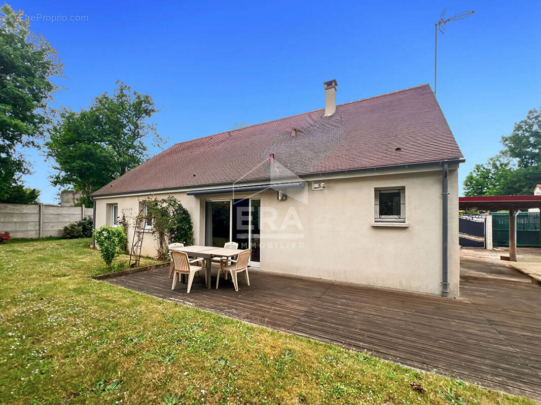 Maison à DAMMARIE-LES-LYS