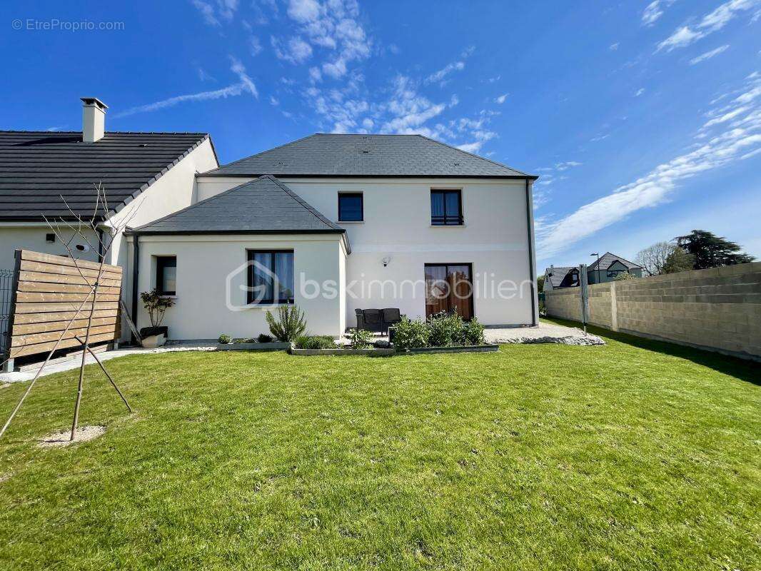 Maison à SEMOY