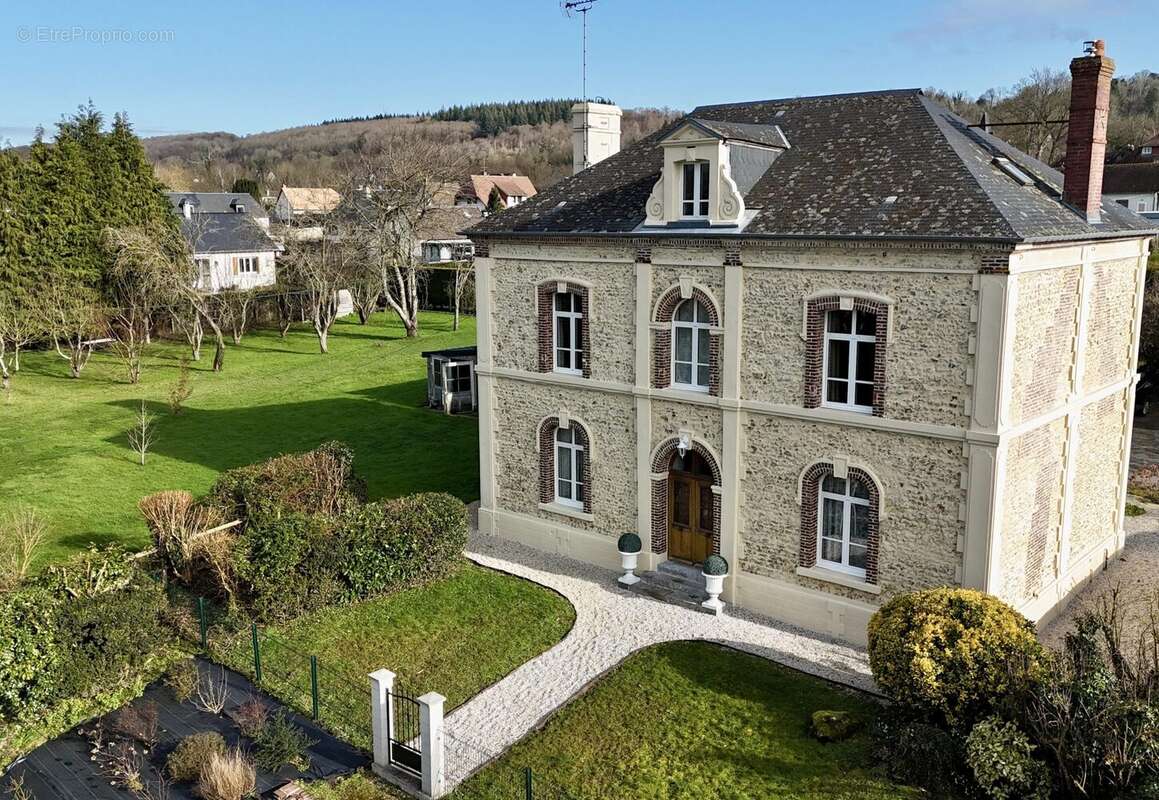 Maison à PONT-L&#039;EVEQUE