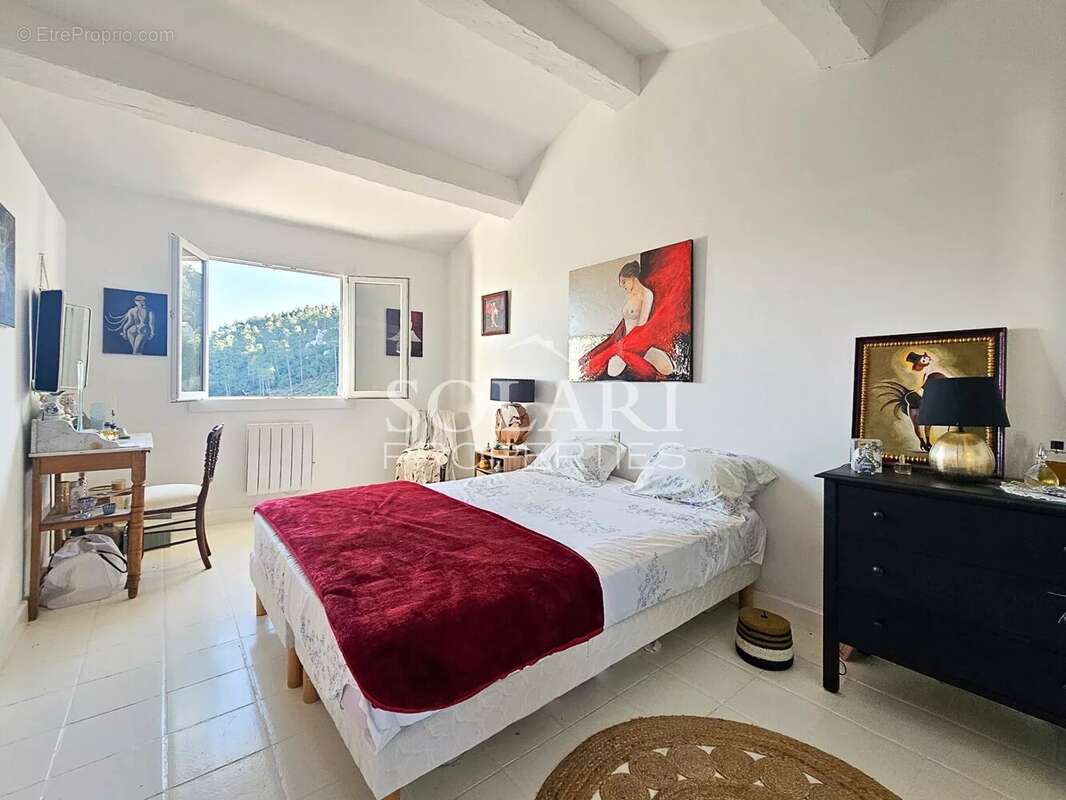 Maison à MANDELIEU-LA-NAPOULE