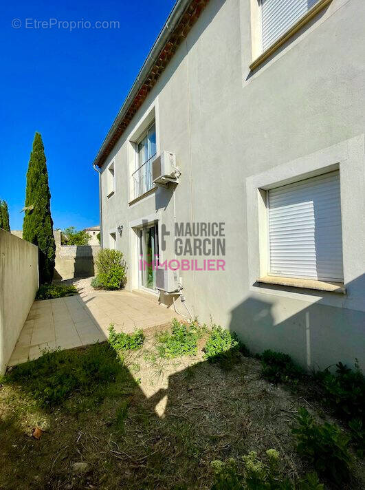 Appartement à MORIERES-LES-AVIGNON