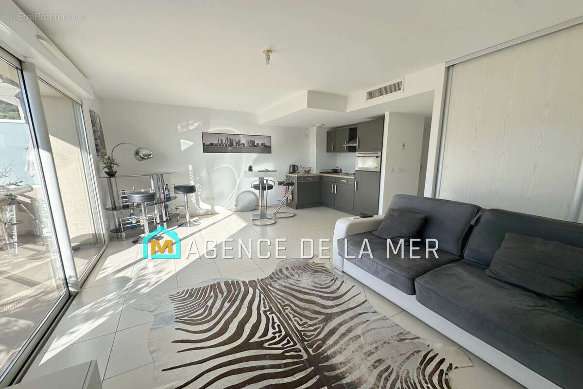 Appartement à MANDELIEU-LA-NAPOULE
