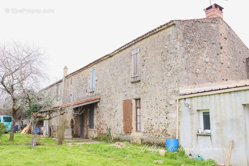 Maison à MERVENT