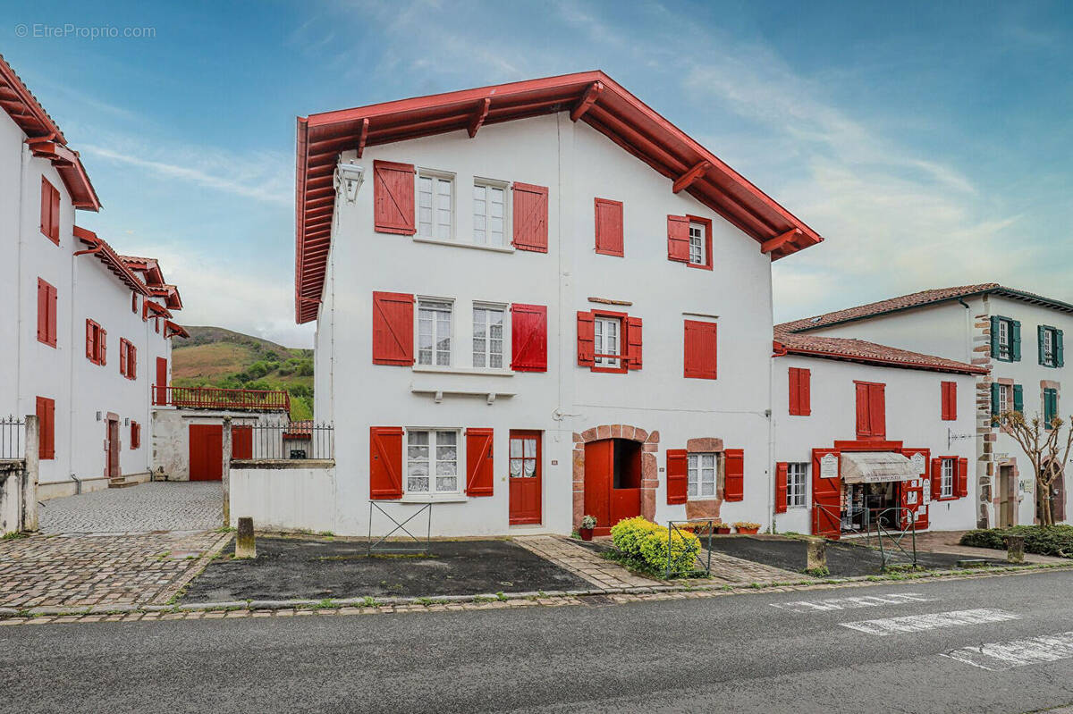 Maison à AINHOA