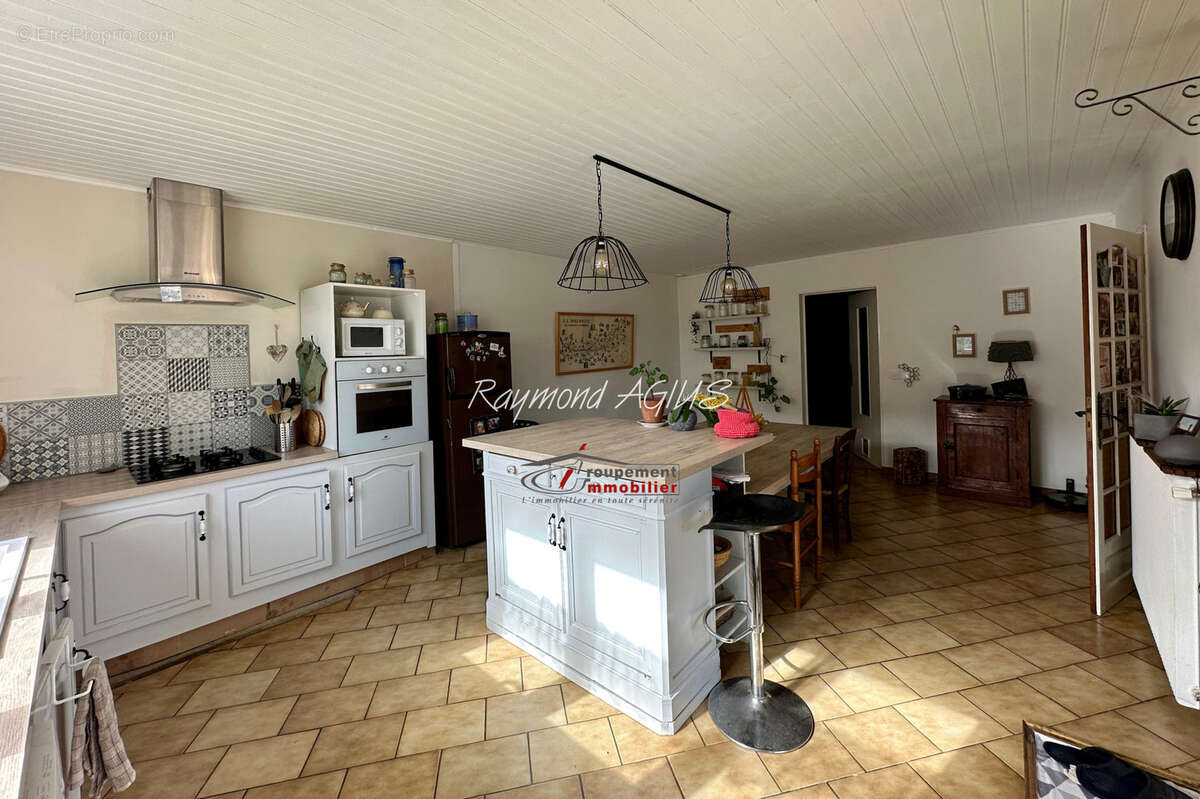 Maison à GENSAC