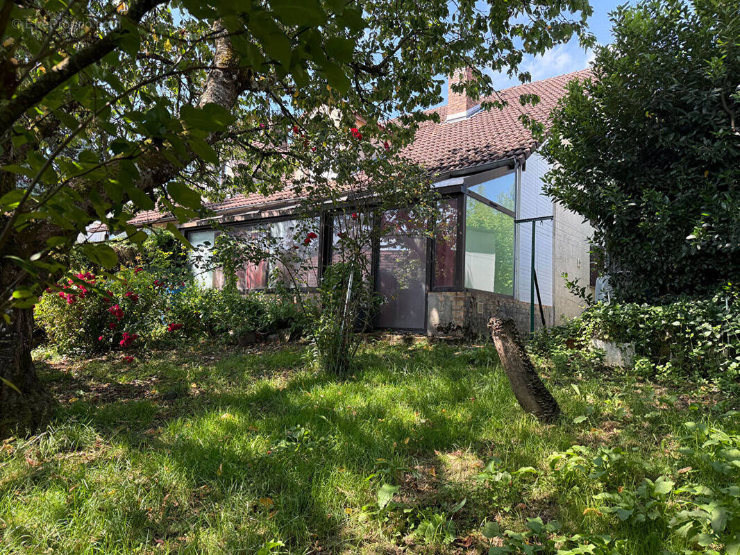 Maison à SAINT-ELOY-LES-MINES
