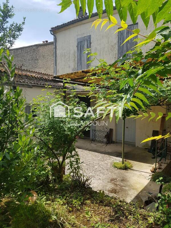 Photo 1 - Maison à MATHA