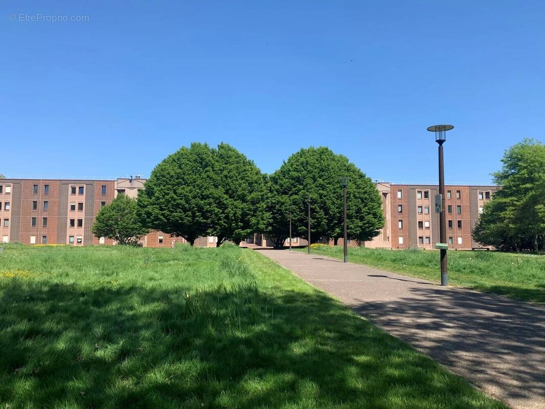 Appartement à MONTIGNY-LE-BRETONNEUX