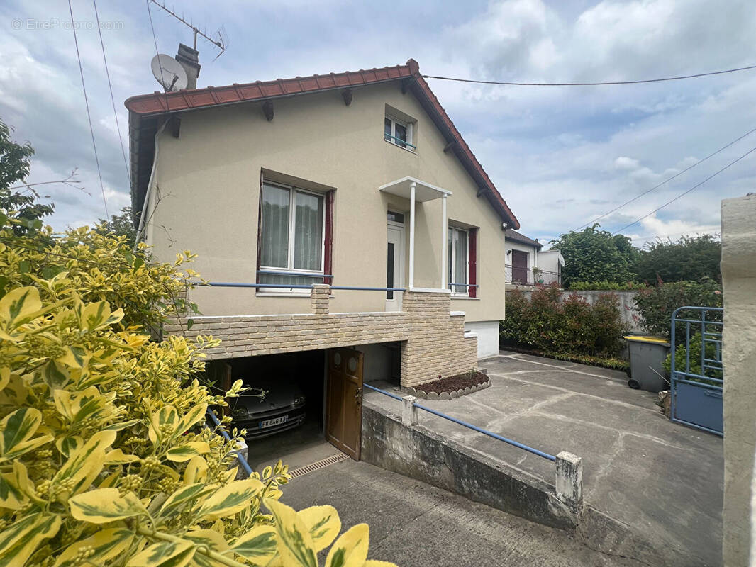 Maison à MITRY-MORY