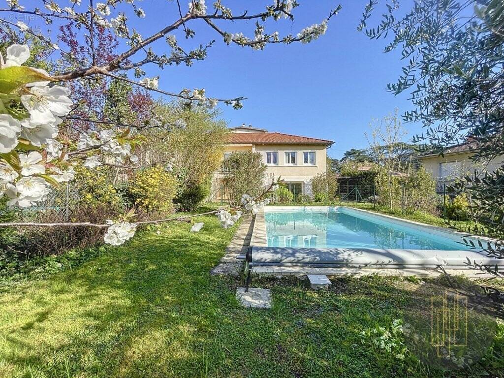Maison à VILLEFRANCHE-SUR-SAONE